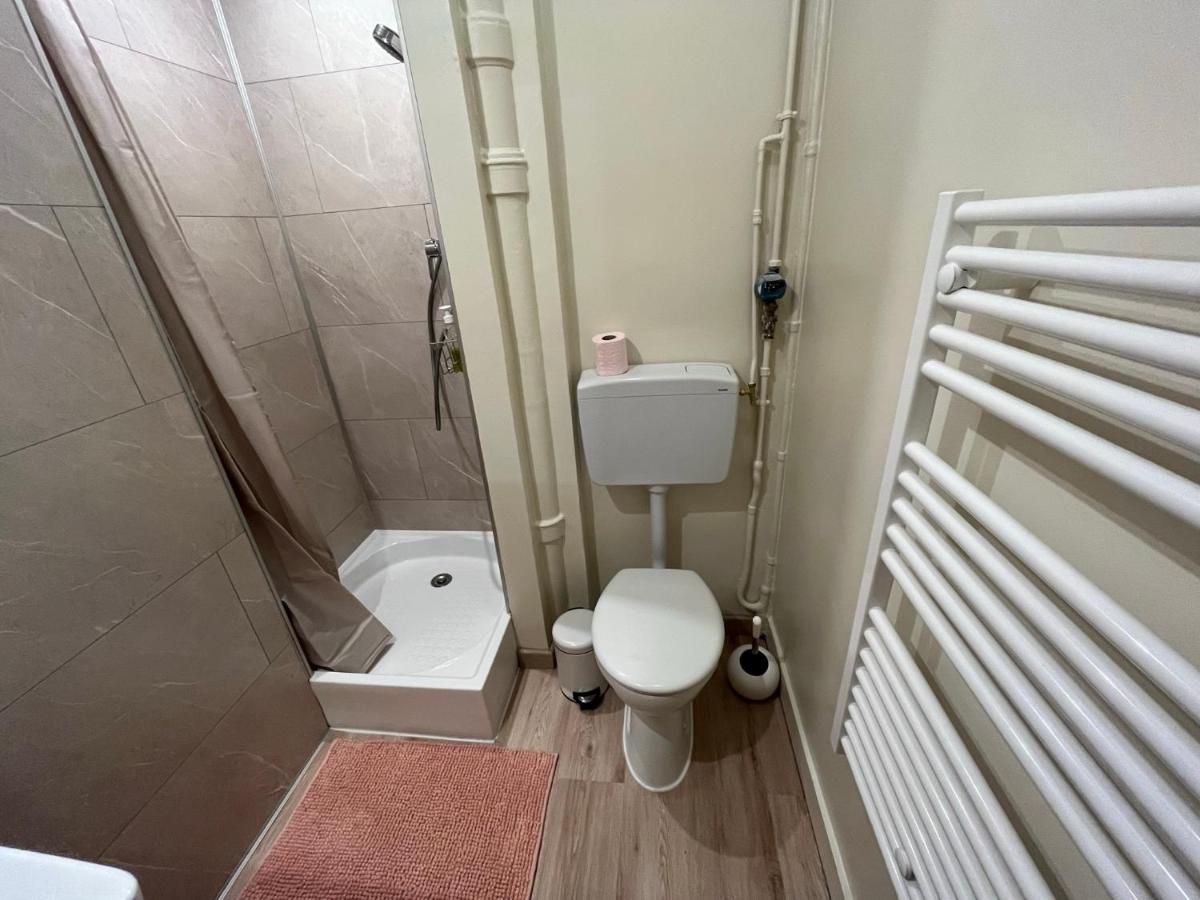 Le Vicomte Apartment Мелюн Екстериор снимка